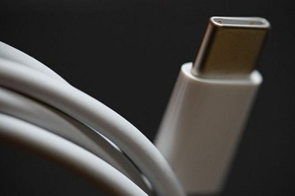 The European Commission wants to impose a universal USB-C charger