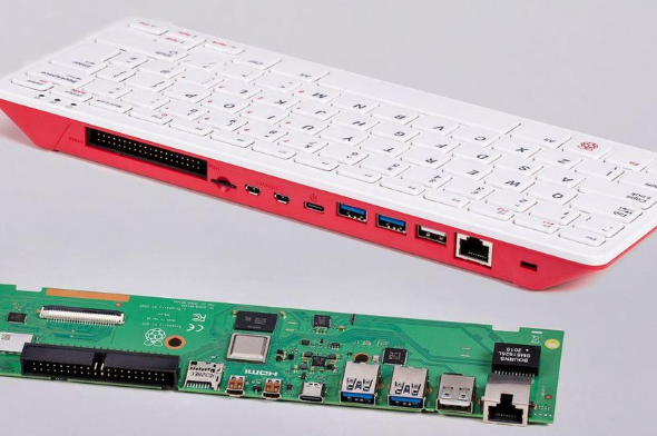Raspberry Pi 400 : un micro tout-en-un à la mode des 80s
